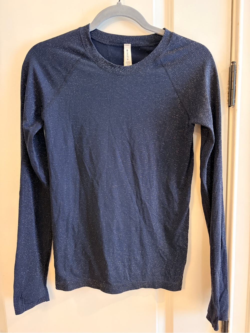Athleta Momentum Shine Top Navy Metallic Long Sleeve Athletic Shirt Size Small